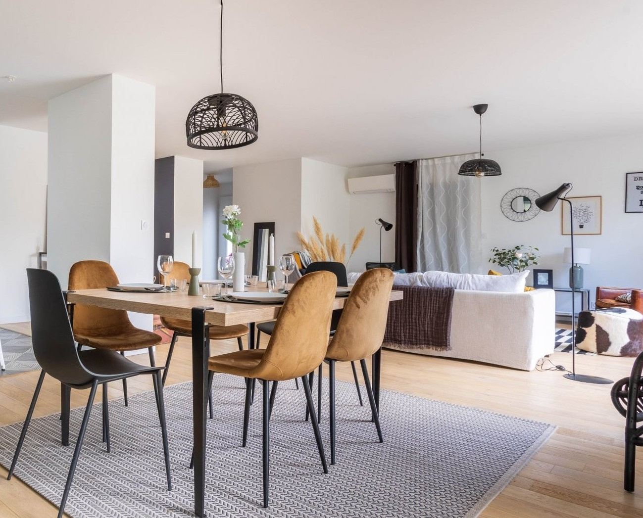 ANTIBES T3 de 87m2 donnant sur balcon de 73m2